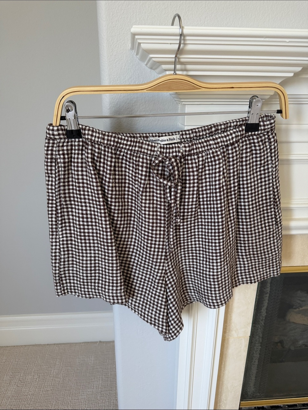 Abercrombie & Fitch Brown and White Gingham Drawstring Women's Shorts like new